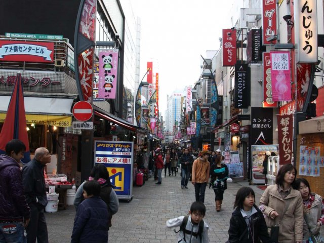 02_09_tokyo_ameyoko_markt