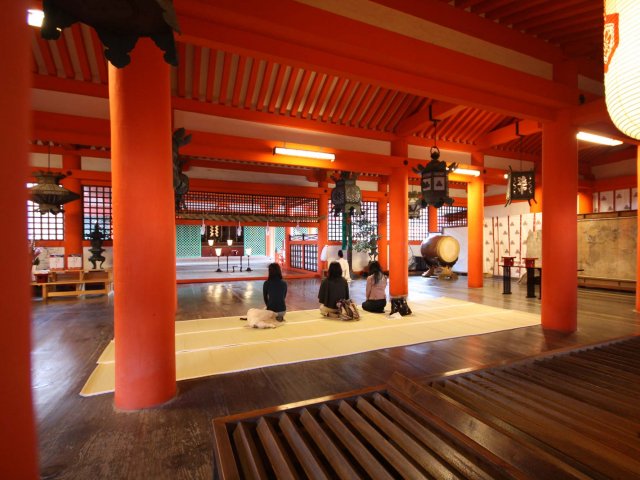 06_02_miyajima_itsukushima_schrein