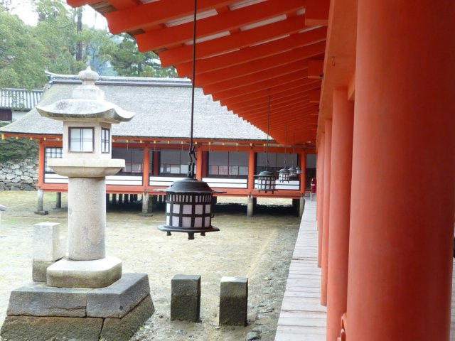 06_03_miyajima_itsukushima_schrein